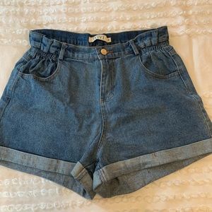 Nasty Gal paper bag/mom jean shorts